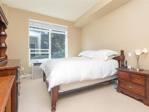 303-608 Fairway Ave, Langford, BC - Indoor Photo Showing Bedroom