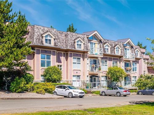 301-750 Memorial Ave, Qualicum Beach, BC - Outdoor With Facade