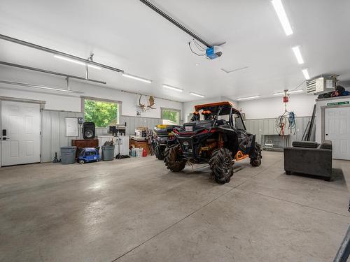 200 Mountview Drive, Kamloops, BC - Indoor Photo Showing Garage