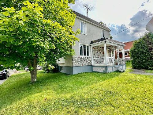 FaÃ§ade - 405 Rue Principale, Brownsburg-Chatham, QC - Outdoor With Deck Patio Veranda