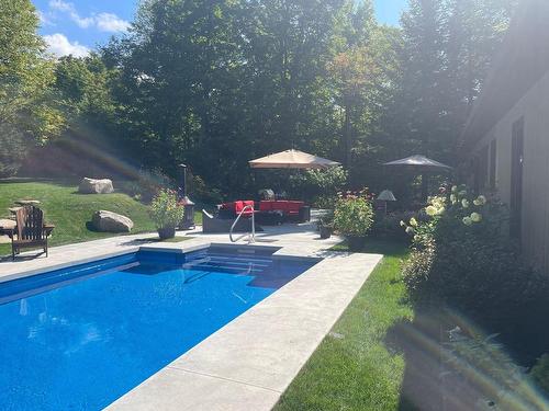 Piscine - 15 Av. D'Amiens, Estérel, QC - Outdoor With In Ground Pool