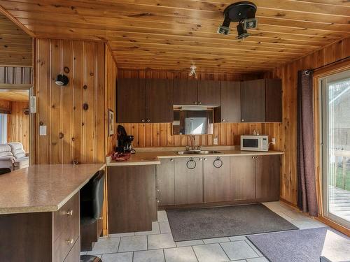 Kitchen - 2550 Ch. Doucet, Trois-Rives, QC - Indoor Photo Showing Kitchen With Double Sink