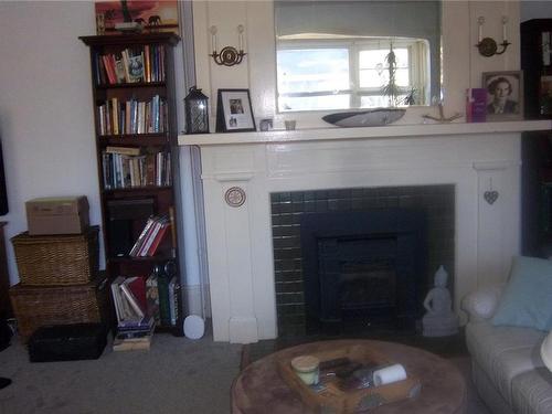 51 Marlborough St, Victoria, BC - Indoor Photo Showing Living Room With Fireplace