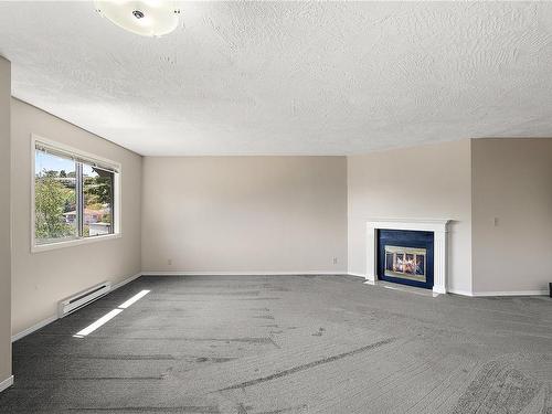 311-3900 Shelbourne St, Saanich, BC - Indoor Photo Showing Other Room