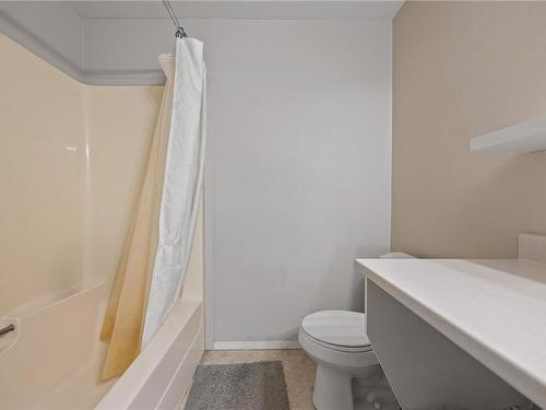 214-550 Bradley St, Nanaimo, BC - Indoor Photo Showing Bathroom