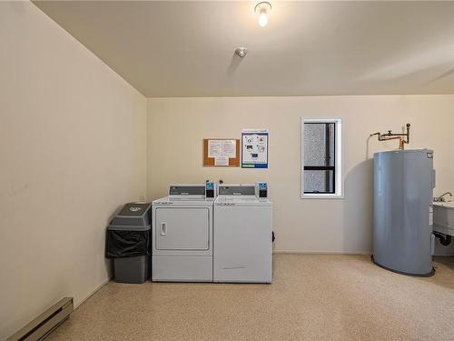 214-550 Bradley St, Nanaimo, BC - Indoor Photo Showing Laundry Room