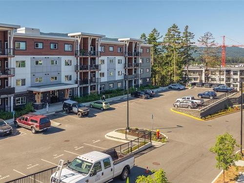 215-4830 Cedar Ridge Pl, Nanaimo, BC - Outdoor With Facade