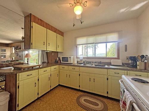 4295C Hwy 588, Whitefish Lake Suomi, ON - Indoor Photo Showing Kitchen With Double Sink