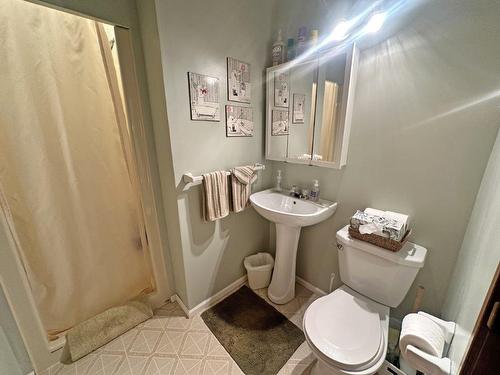 4295C Hwy 588, Whitefish Lake Suomi, ON - Indoor Photo Showing Bathroom