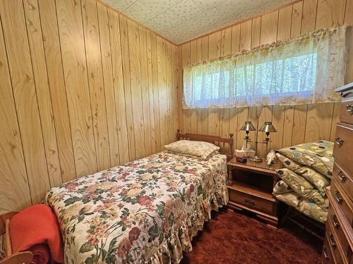 4295C Hwy 588, Whitefish Lake Suomi, ON - Indoor Photo Showing Bedroom