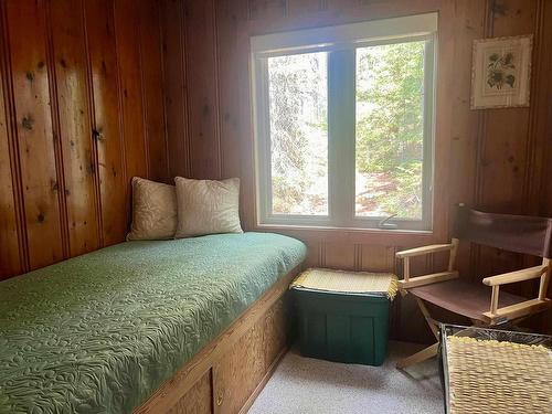 Pt Loc 7K Hay Island, Kenora Unorganized, ON - Indoor Photo Showing Bedroom