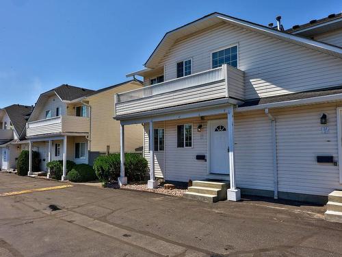 11-1876 Tranquille Rd, Kamloops, BC - Outdoor With Facade