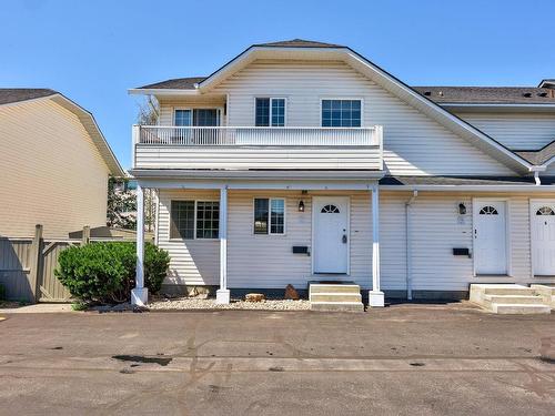 11-1876 Tranquille Rd, Kamloops, BC - Outdoor With Facade