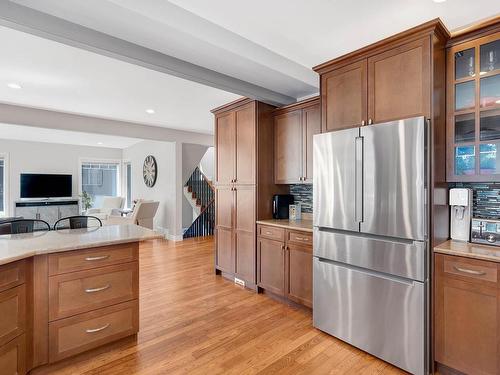 228 Murtle Cres, Clearwater, BC - Indoor Photo Showing Kitchen