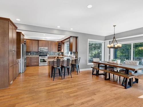 228 Murtle Cres, Clearwater, BC - Indoor Photo Showing Dining Room