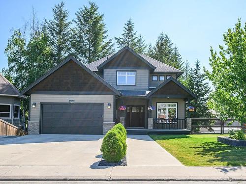 228 Murtle Cres, Clearwater, BC - Outdoor With Deck Patio Veranda With Facade