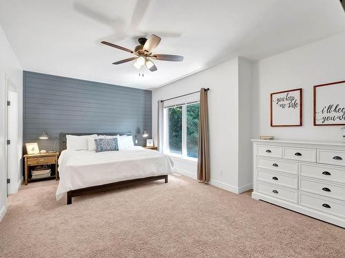 228 Murtle Cres, Clearwater, BC - Indoor Photo Showing Bedroom