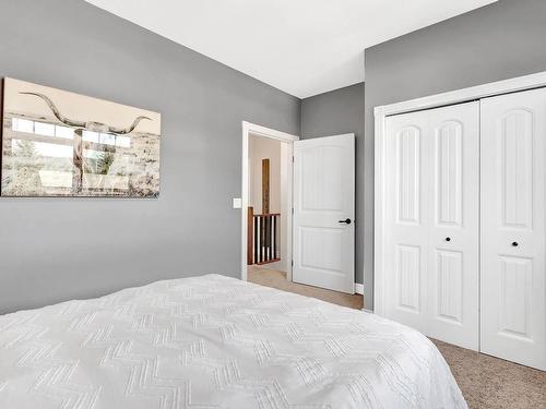 228 Murtle Cres, Clearwater, BC - Indoor Photo Showing Bedroom