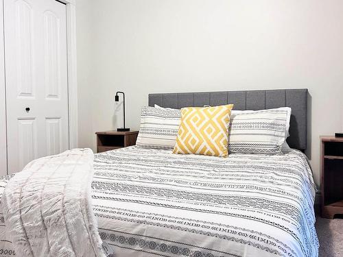 228 Murtle Cres, Clearwater, BC - Indoor Photo Showing Bedroom