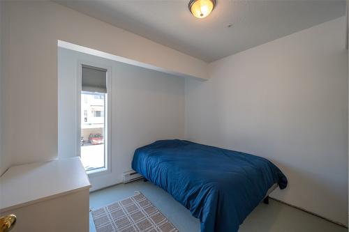 3-1135 Main Street, Okanagan Falls, BC - Indoor Photo Showing Bedroom