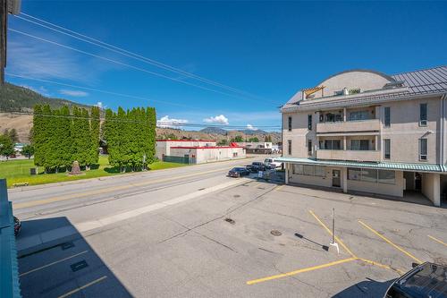 3-1135 Main Street, Okanagan Falls, BC - Outdoor