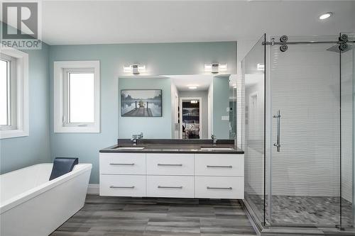 96 Landreville Drive, Sudbury, ON - Indoor Photo Showing Bathroom