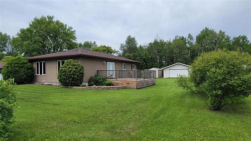 553 Crosstown Avenue, Arborg, MB - Outdoor With Deck Patio Veranda