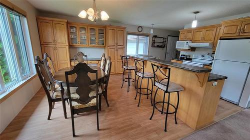 553 Crosstown Avenue, Arborg, MB - Indoor