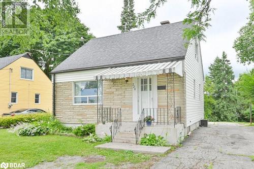 220 Pine Street, Belleville, ON - Outdoor