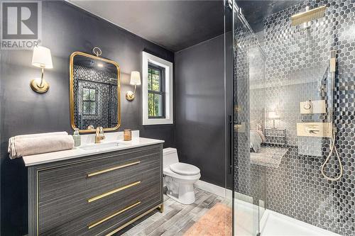 Main floor bedroom ensuite - 1835 Stittsville Main Street, Ottawa, ON - Indoor Photo Showing Bathroom