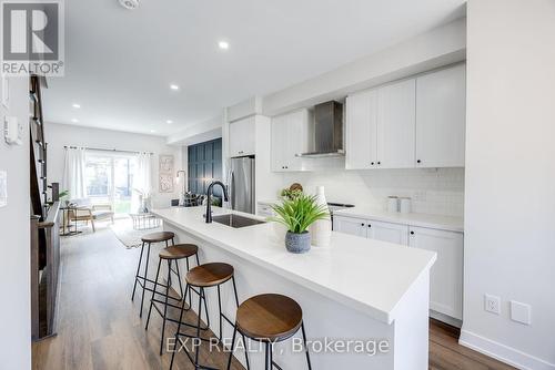 8 Mulhollard Lane, Hamilton (Ancaster), ON - Indoor Photo Showing Kitchen With Upgraded Kitchen