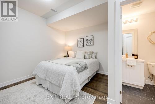 8 Mulhollard Lane, Hamilton (Ancaster), ON - Indoor Photo Showing Bedroom