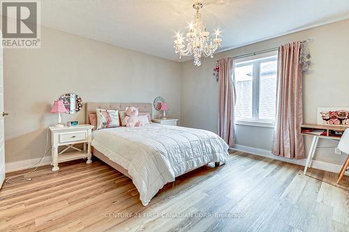 1308 Birchwood Drive, London, ON - Indoor Photo Showing Bedroom