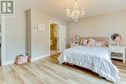 1308 Birchwood Drive, London, ON - Indoor Photo Showing Bedroom