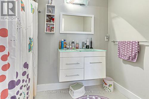 1308 Birchwood Drive, London, ON - Indoor Photo Showing Bathroom