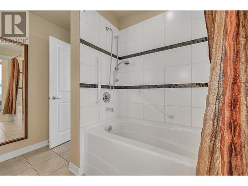 1329 Ellis Street Unit# 1005, Kelowna, BC - Indoor Photo Showing Bathroom