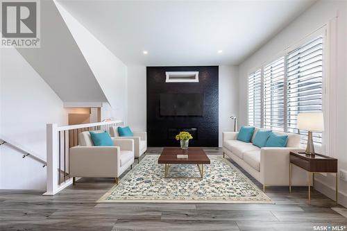 1037 Maplewood Drive, Moose Jaw, SK - Indoor Photo Showing Living Room