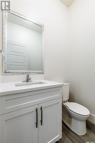 1037 Maplewood Drive, Moose Jaw, SK - Indoor Photo Showing Bathroom