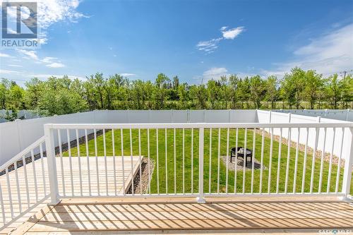 1037 Maplewood Drive, Moose Jaw, SK - Outdoor With Deck Patio Veranda