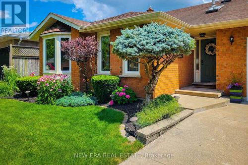 7994 Oakridge Drive, Niagara Falls, ON - Outdoor