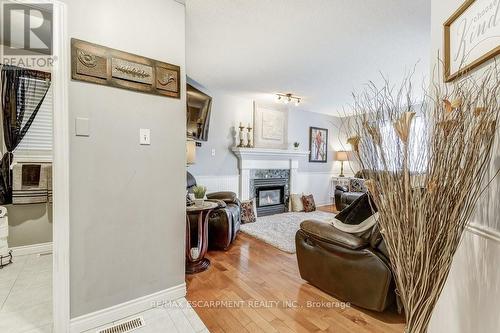 10 Summerfield Avenue, Hamilton (Stoney Creek Mountain), ON - Indoor With Fireplace