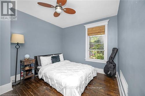 264 Winona Road, Hamilton (Winona), ON - Indoor Photo Showing Bedroom