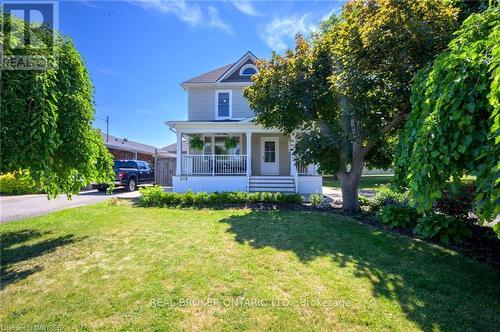 264 Winona Road, Hamilton (Winona), ON - Outdoor With Deck Patio Veranda