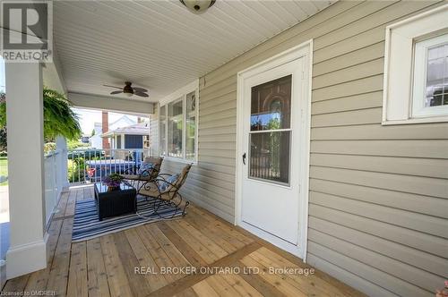 264 Winona Road, Hamilton (Winona), ON - Outdoor With Deck Patio Veranda With Exterior