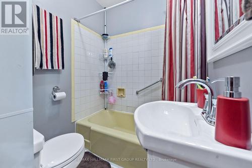 70 Dundas Street W, Greater Napanee, ON - Indoor Photo Showing Bathroom