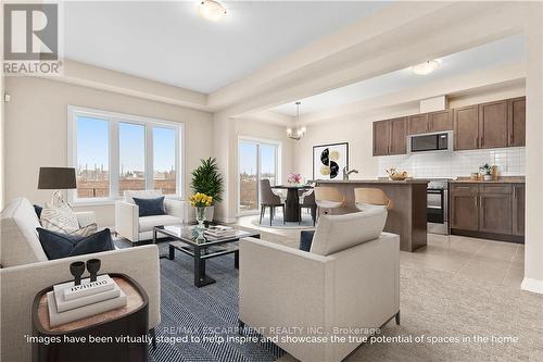 71 Marie Street, Pelham, ON - Indoor Photo Showing Living Room