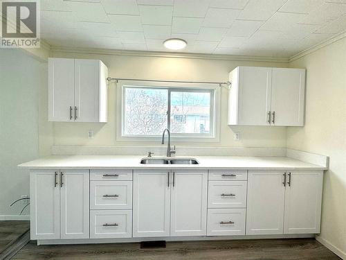 1021 Willow Street, Okanagan Falls, BC - Indoor Photo Showing Kitchen With Double Sink