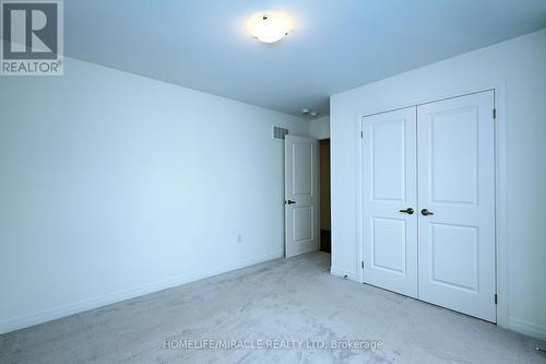 8 Copperhill Heights, Barrie (Painswick South), ON - Indoor Photo Showing Other Room