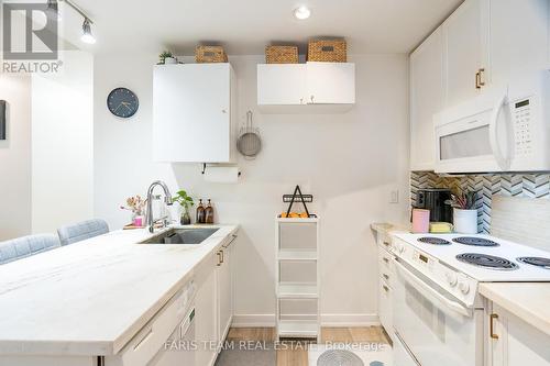 806 - 88 Palace Pier Court, Toronto (Mimico), ON - Indoor Photo Showing Kitchen