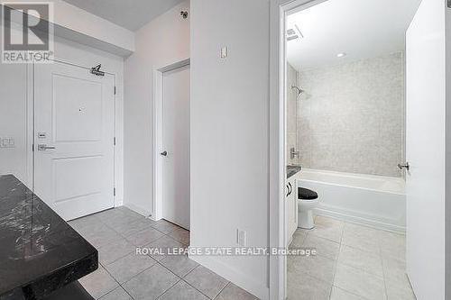 714 - 2490 Old Bronte Road, Oakville (Palermo West), ON - Indoor Photo Showing Other Room